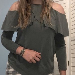 Moa Moa | Off The Shoulder Ruffled Gray Long Sleeve Shirt | Sz S